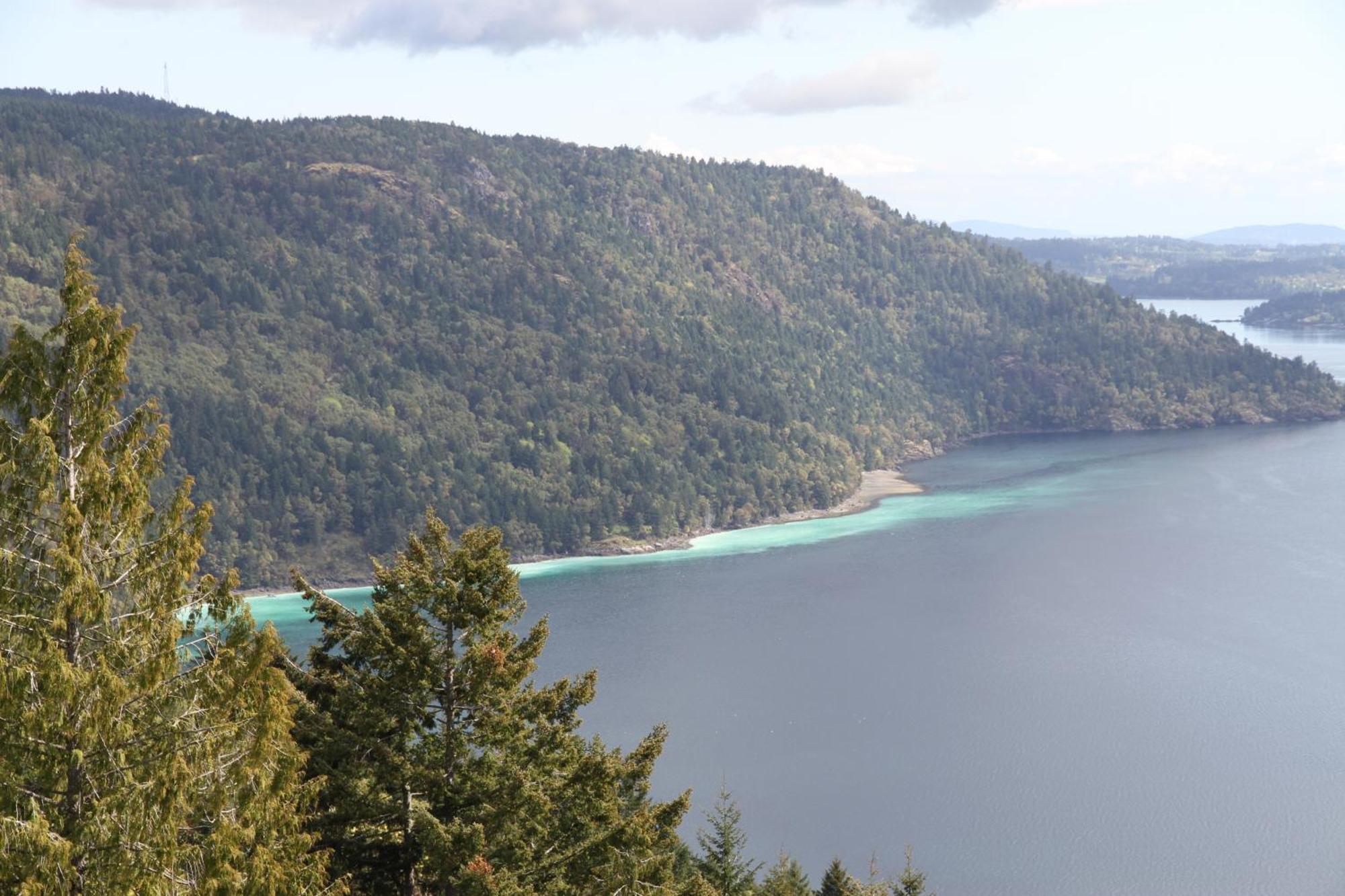 Moon Water Lodge Malahat Room photo
